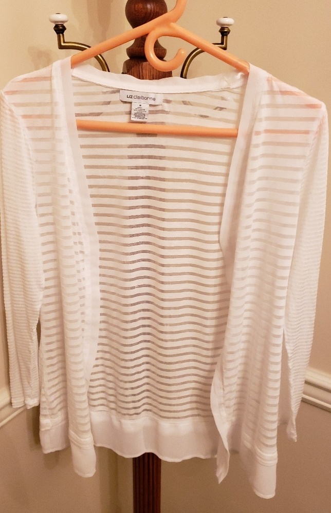 Liz Claiborne Sweater in Size M in White